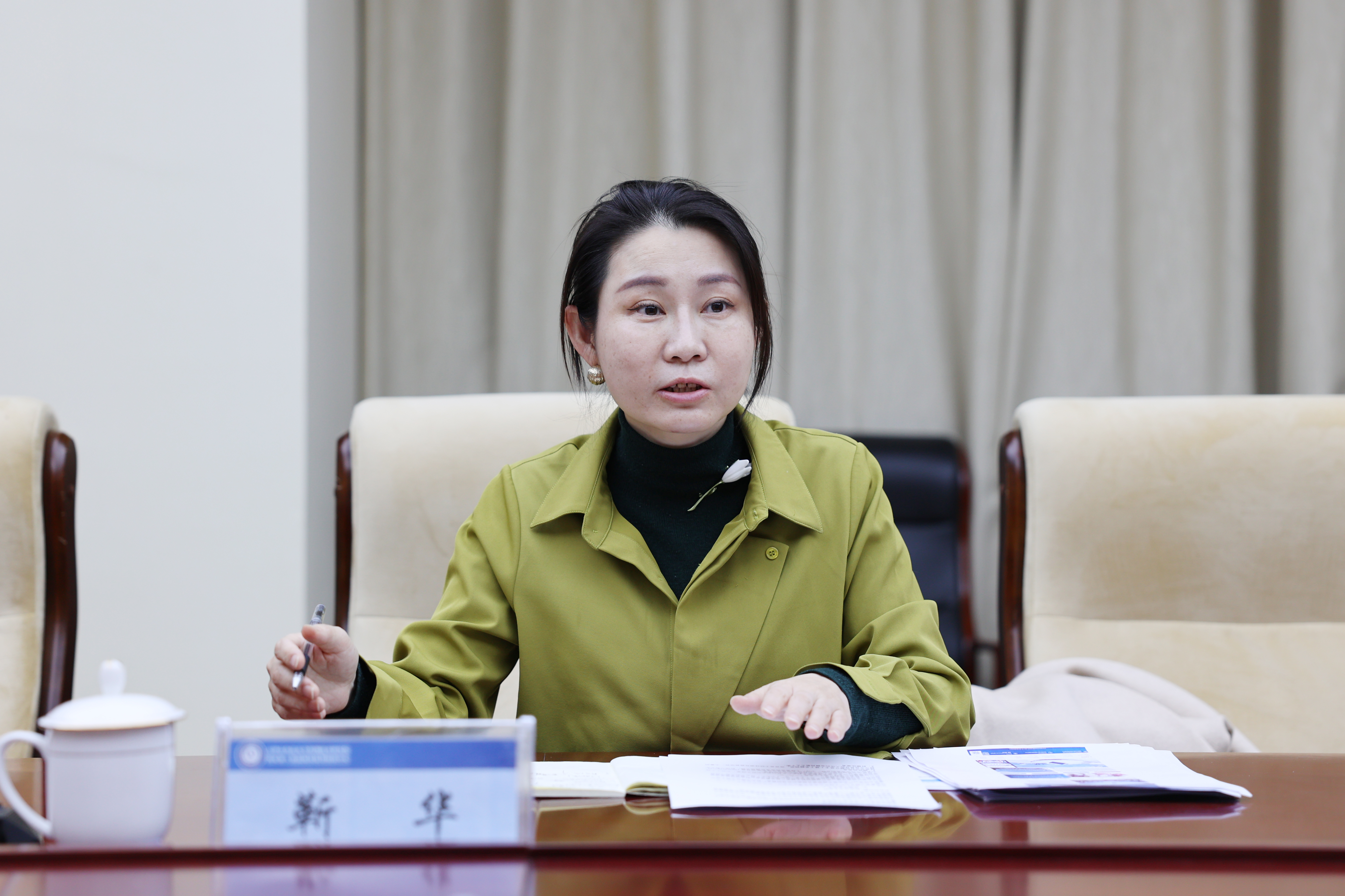 231116靳华.jpg